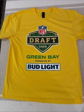 NFL 2025 Draft Green Bay Short Sleeve Yellow Crewneck T-Shirt Unisex Large